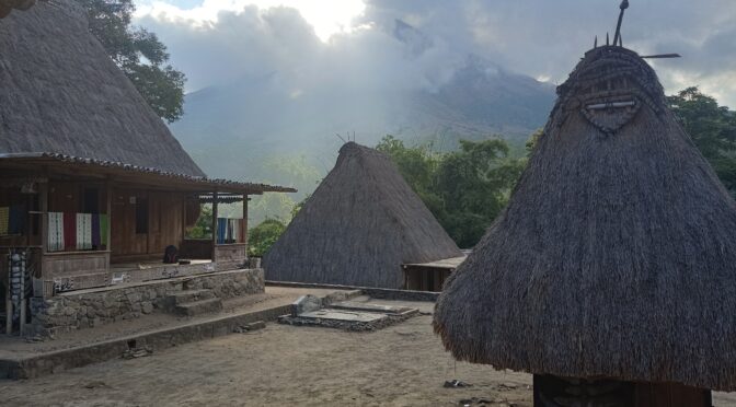 Lorong Peninggalan Arsitektur Bena